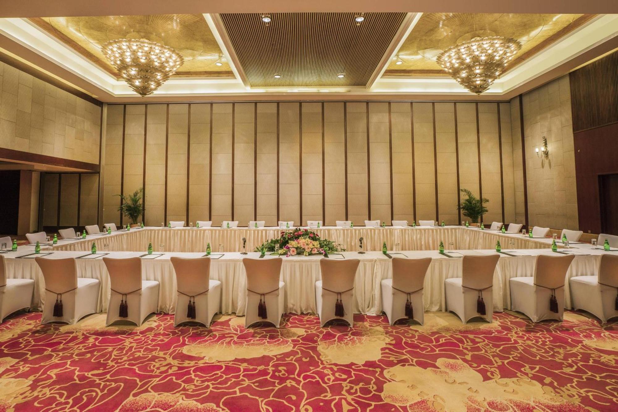 Sheraton Ningbo Hotel - Tianyi Square Eksteriør bilde