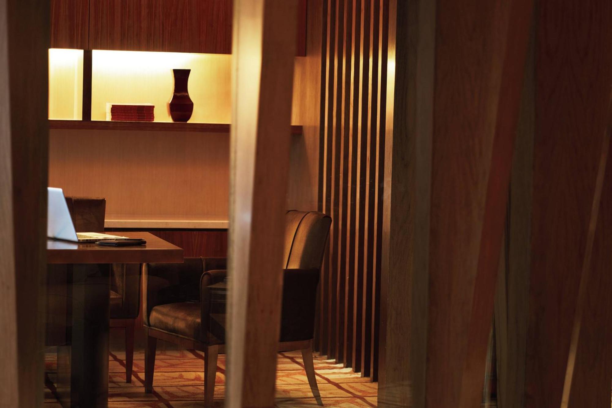 Sheraton Ningbo Hotel - Tianyi Square Eksteriør bilde