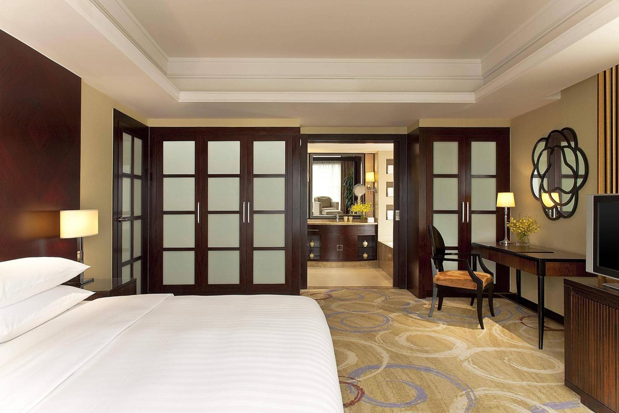 Sheraton Ningbo Hotel - Tianyi Square Eksteriør bilde
